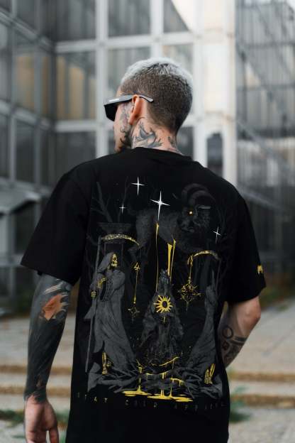 Full Moon Ritual - T-Shirt