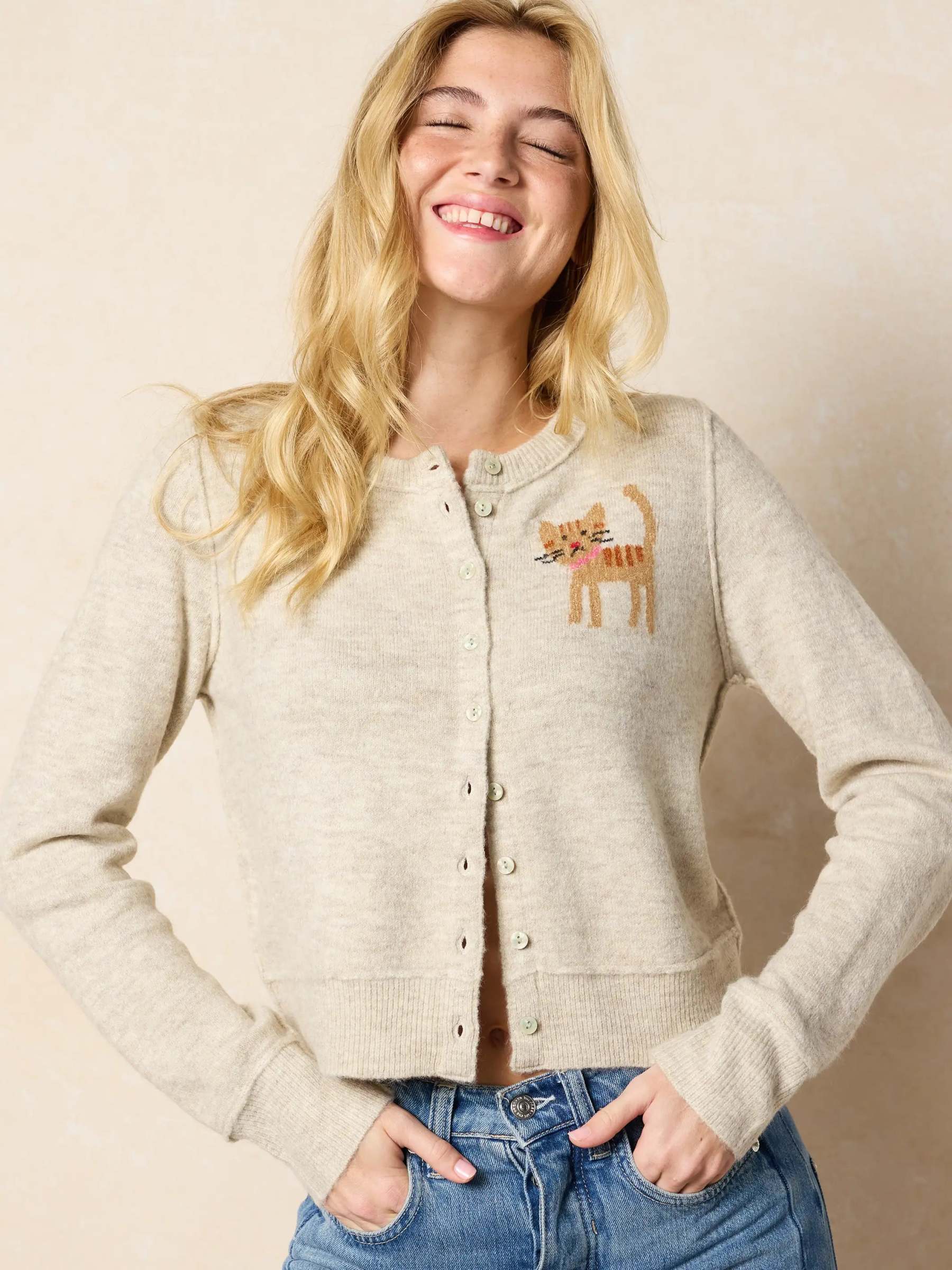 Intarsia Icon Cardigan Sweater - Cream Cat