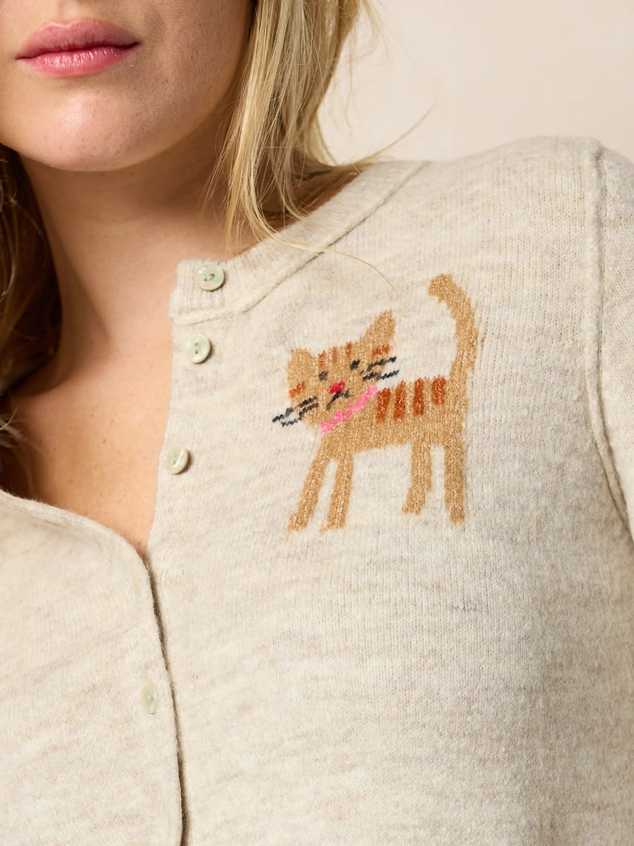 Intarsia Icon Cardigan Sweater - Cream Cat