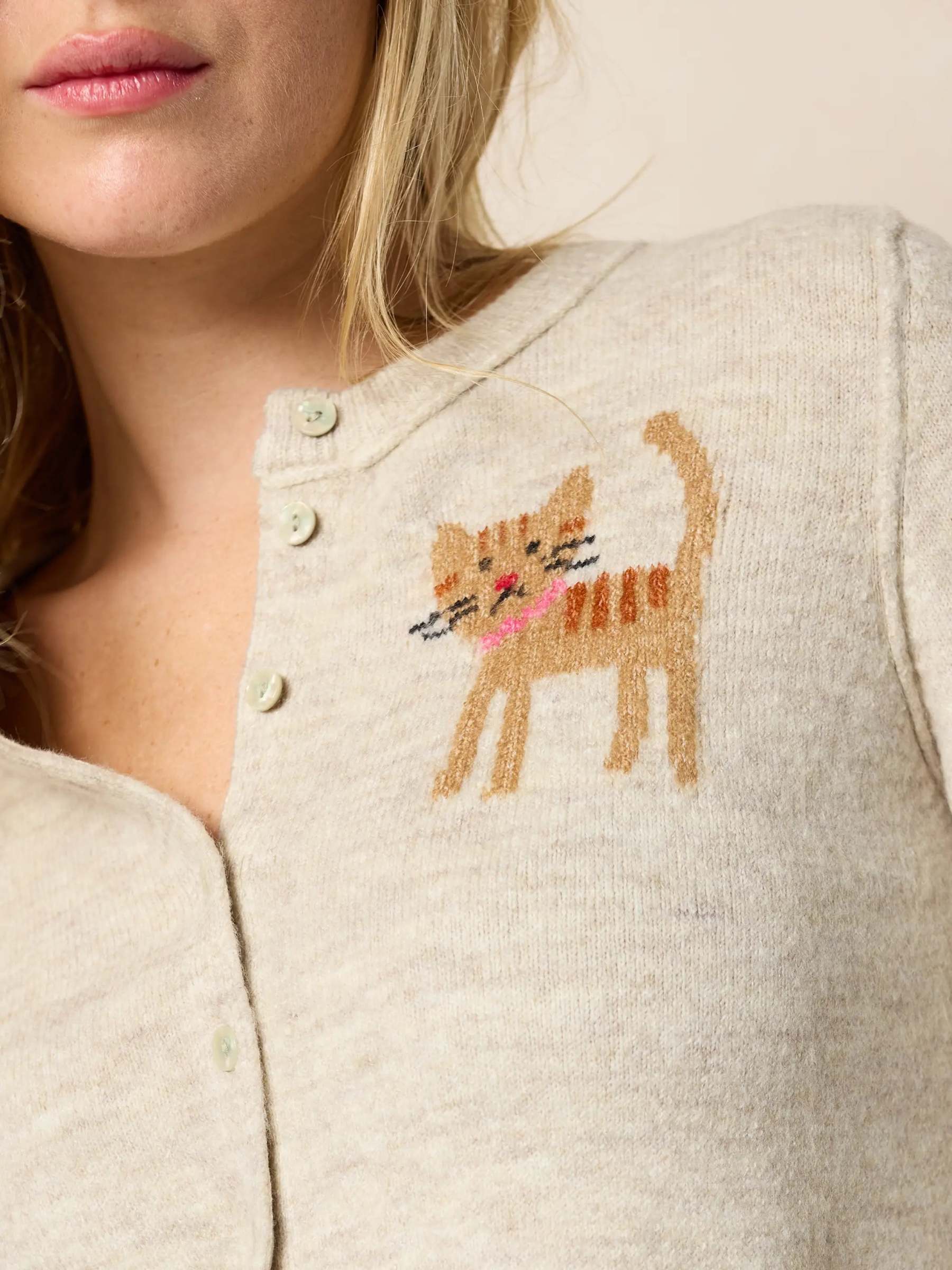 Intarsia Icon Cardigan Sweater - Cream Cat