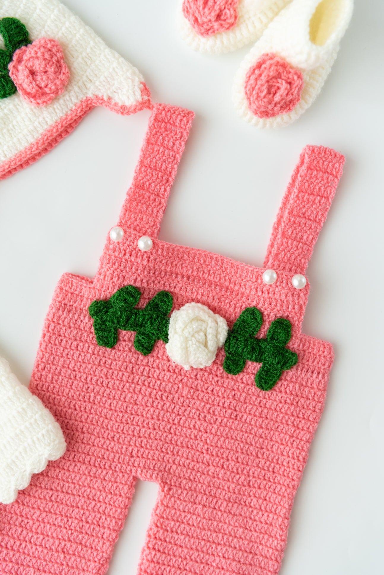 Handmade Flower Embellished Dungaree Set- Off White & Pink