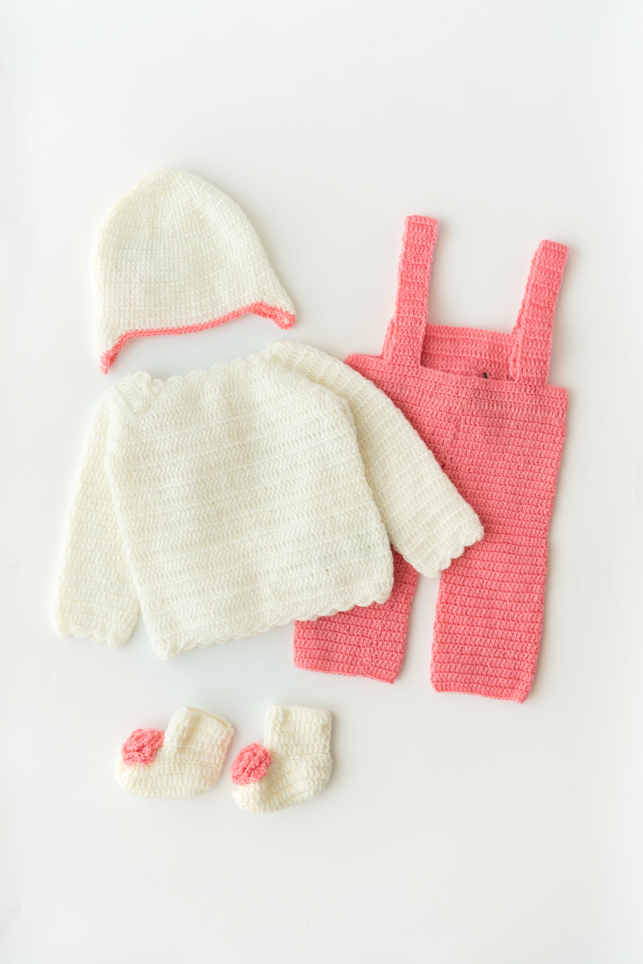 Handmade Flower Embellished Dungaree Set- Off White & Pink