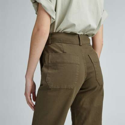 The Organic Straight-Leg Pant