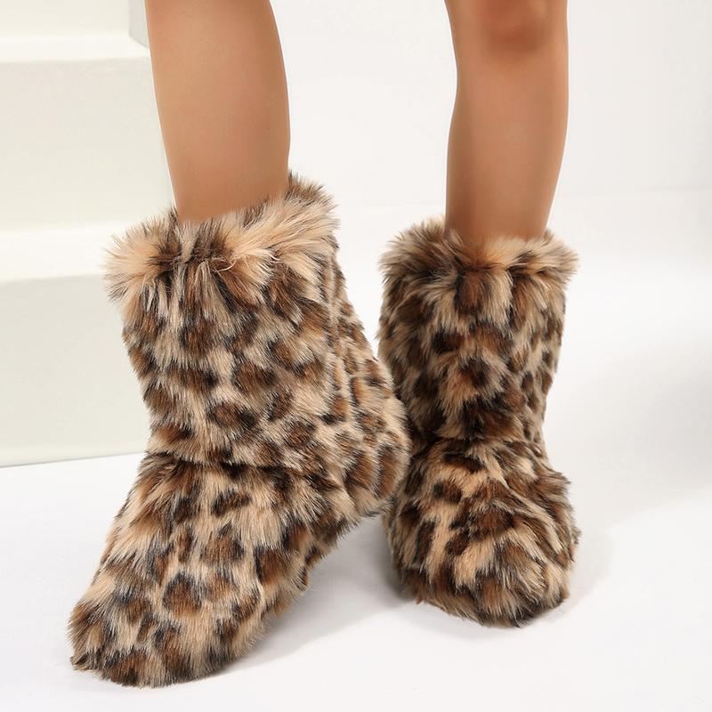 Trendy winter boots for women: Cute spicy girl furry Shoes, warm mid-length boots with personalized style. Perfect for snow