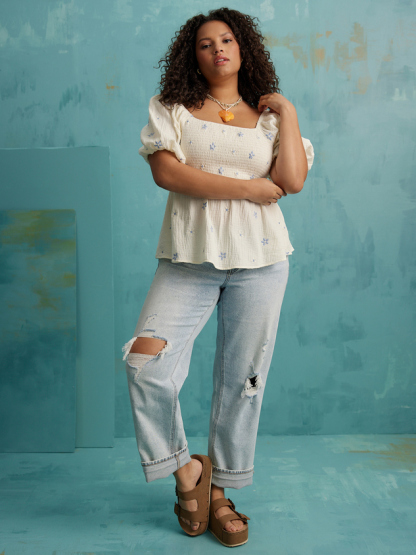 Margot Destructed Girlfriend Jeans