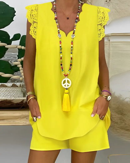 Notch Neck Sleeveless Top & Pocket Design Shorts Set