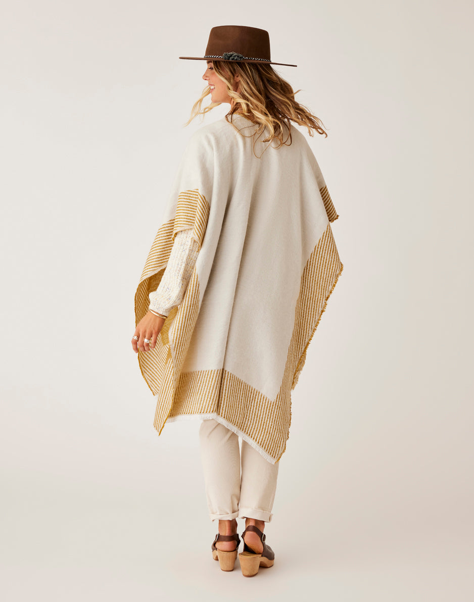 Playa Reversible Poncho: Wood