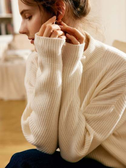 Rowan 100% Merino Wool White Quarter-Zip Relaxed Fit Pullover