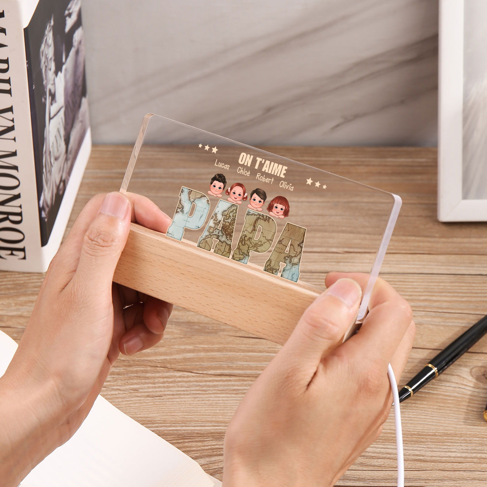 [Copy]À Maman -  Lampe LED Personnalisés avec 2 Prénoms et Illustrations Fleurs Veilleuse Personnalisée pour Maman | Jessemade