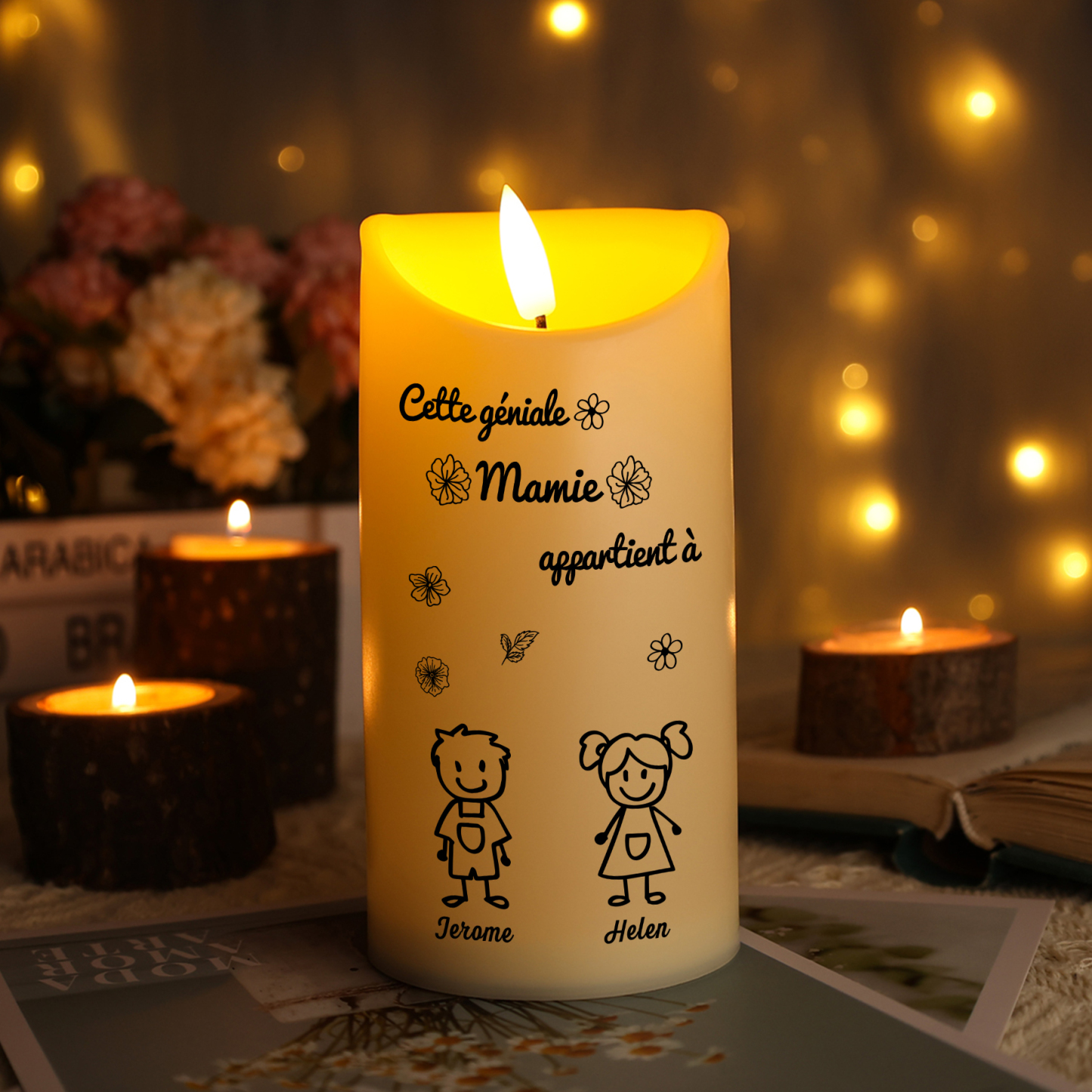 À Mamie - Bougie Électronique 2 Prénoms Personnalisés avec 2 Dessins Bougie LED Avec Coffret pour Mamie | Jessemade