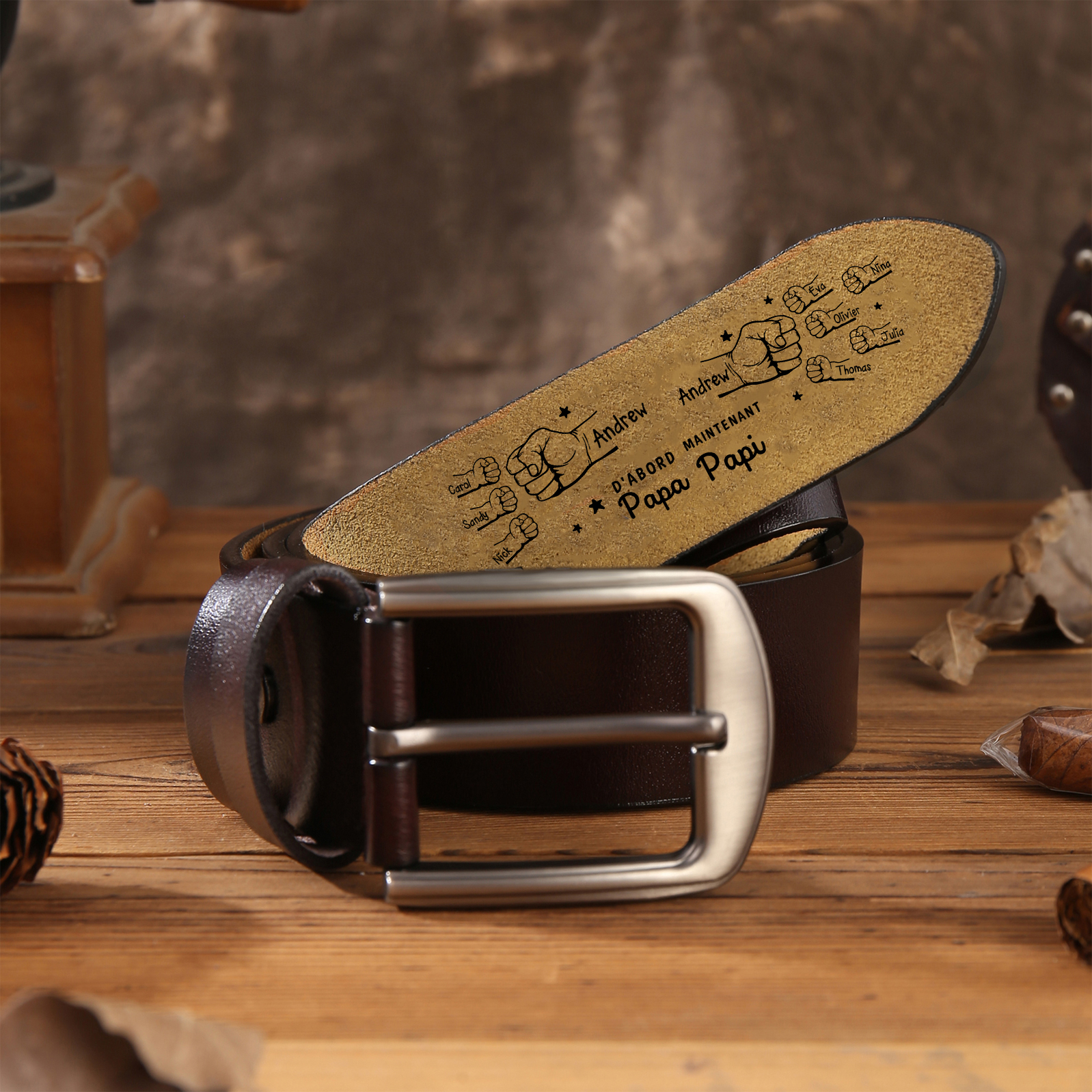 Ceinture en cuir Personnalisée – Personnalisez avec 2-12 Prénoms d'enfants et Poings, Cadeau pour Papa ou Grand-Père | Jessemade