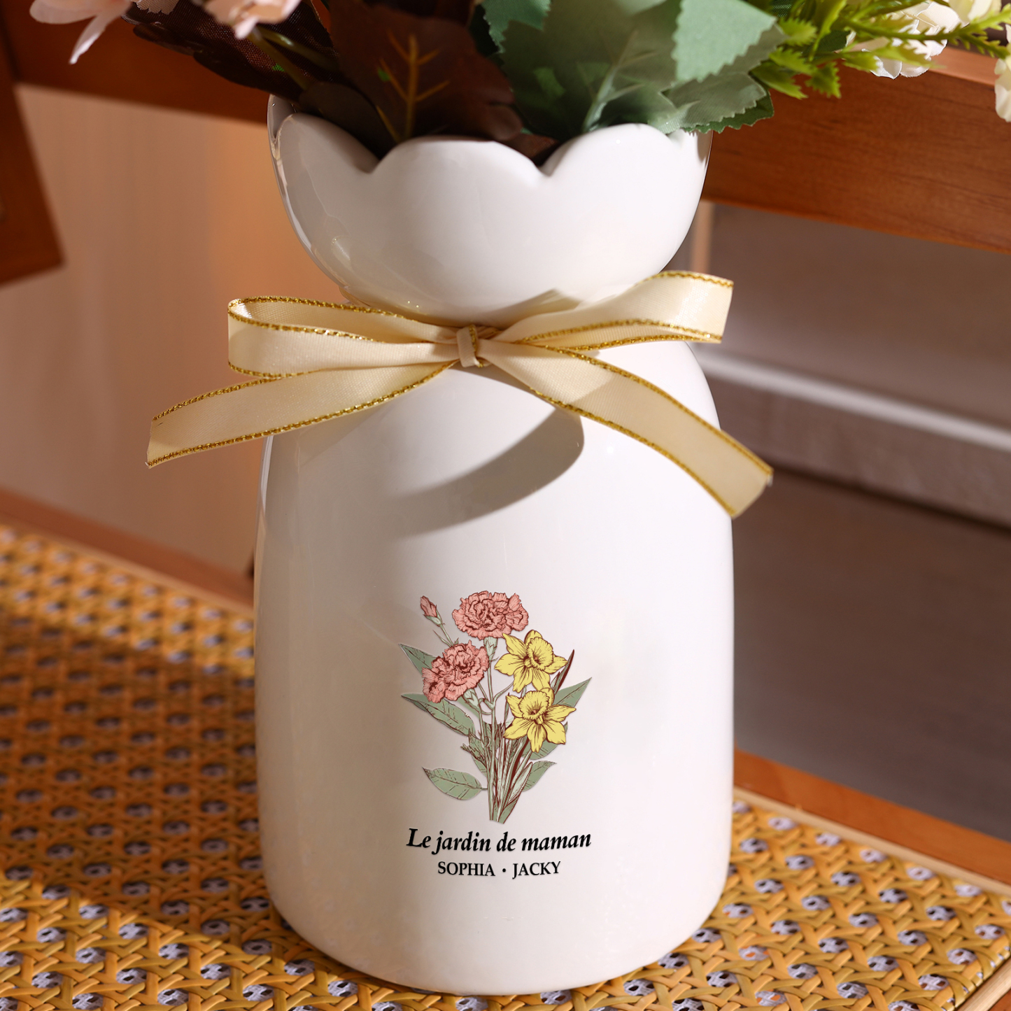 Vase personnalisé avec fleurs de naissance et prénoms – Idée cadeau maman | Jessemade