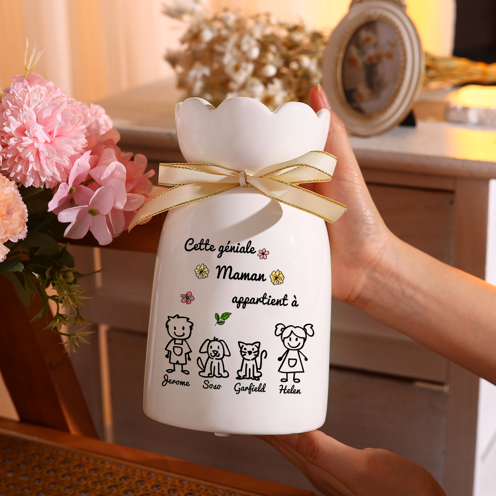 Vase avec Ruban 1-6 Prénoms et Enfants Personnalisés avec 1 Tetxe Vase en Céramique (sans fleurs) | Jessemade