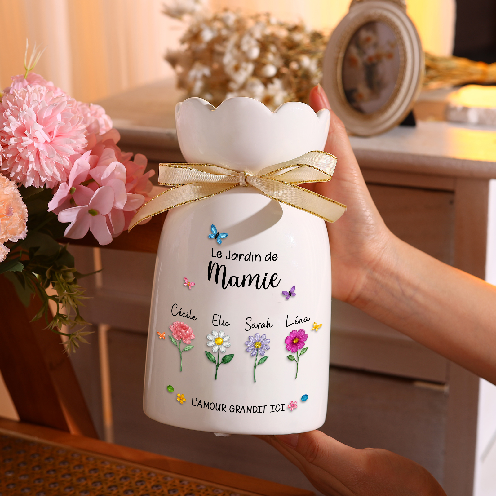 Vase Personnalisé « Le Jardin de Maman/Mamie » avec Prénoms & Fleurs des Enfants – Décoration Cadeau Fête des Mères/Grand-mères