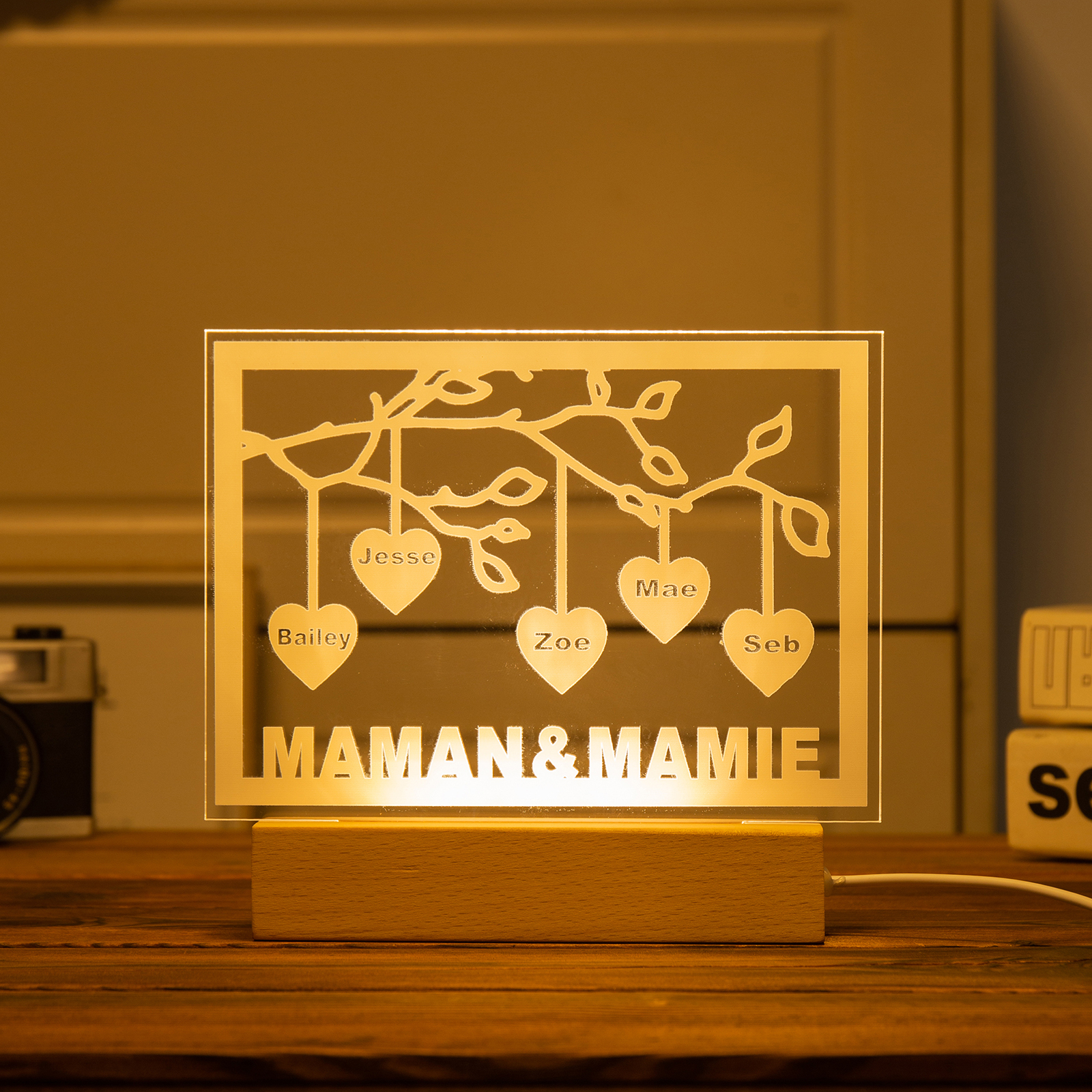 Lampe de chevet LED Arbre de vie Arbre généalogique 5 prénoms personnalisés avec texte | Jessemade