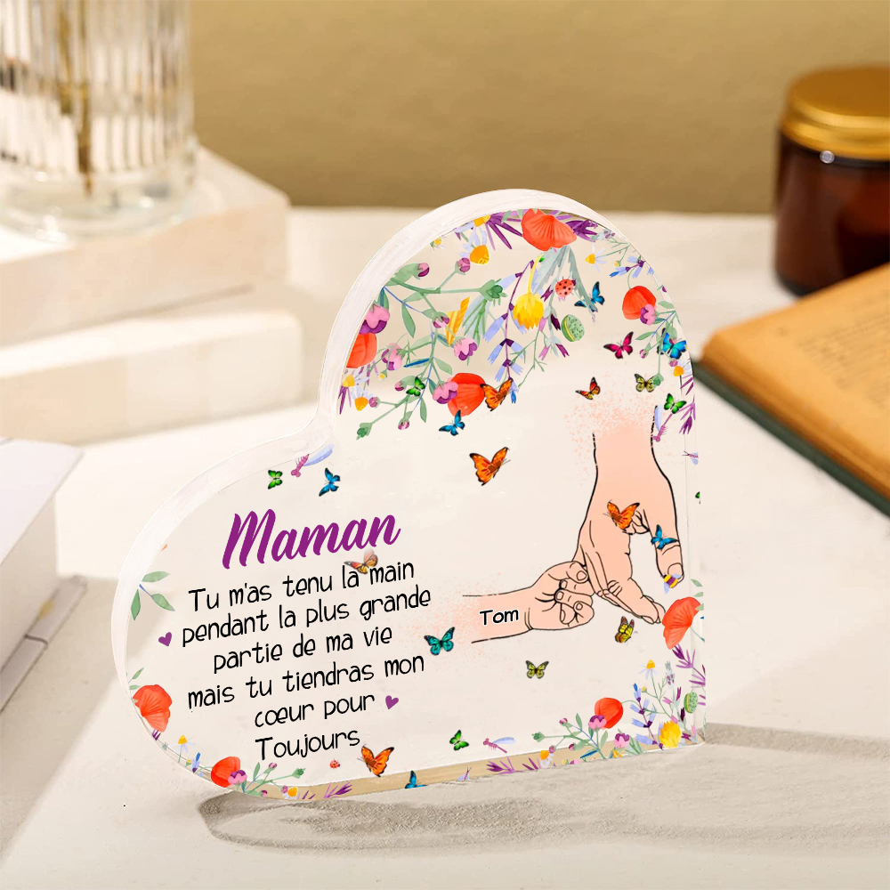 À ma Maman - Plaque Acrylique en Forme de Cœur 1 Prénom Personnalisé la Mian dans la Main