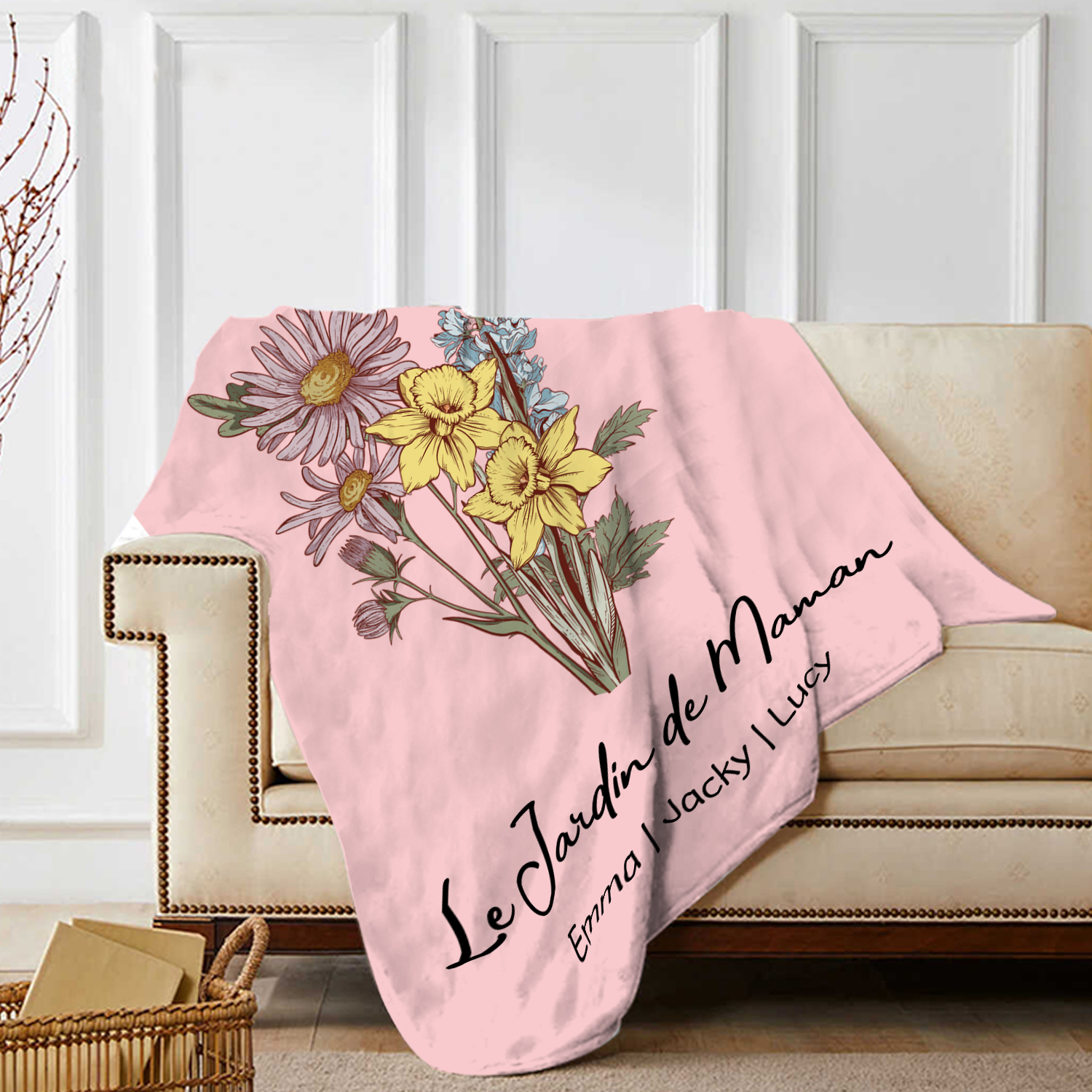 À ma Maman - Plaid Personnalisé avec 3 Prénoms et Fleurs de Naissance Couverture en Flanelle Blanc/Rose le jardin de Maman | Jessemade