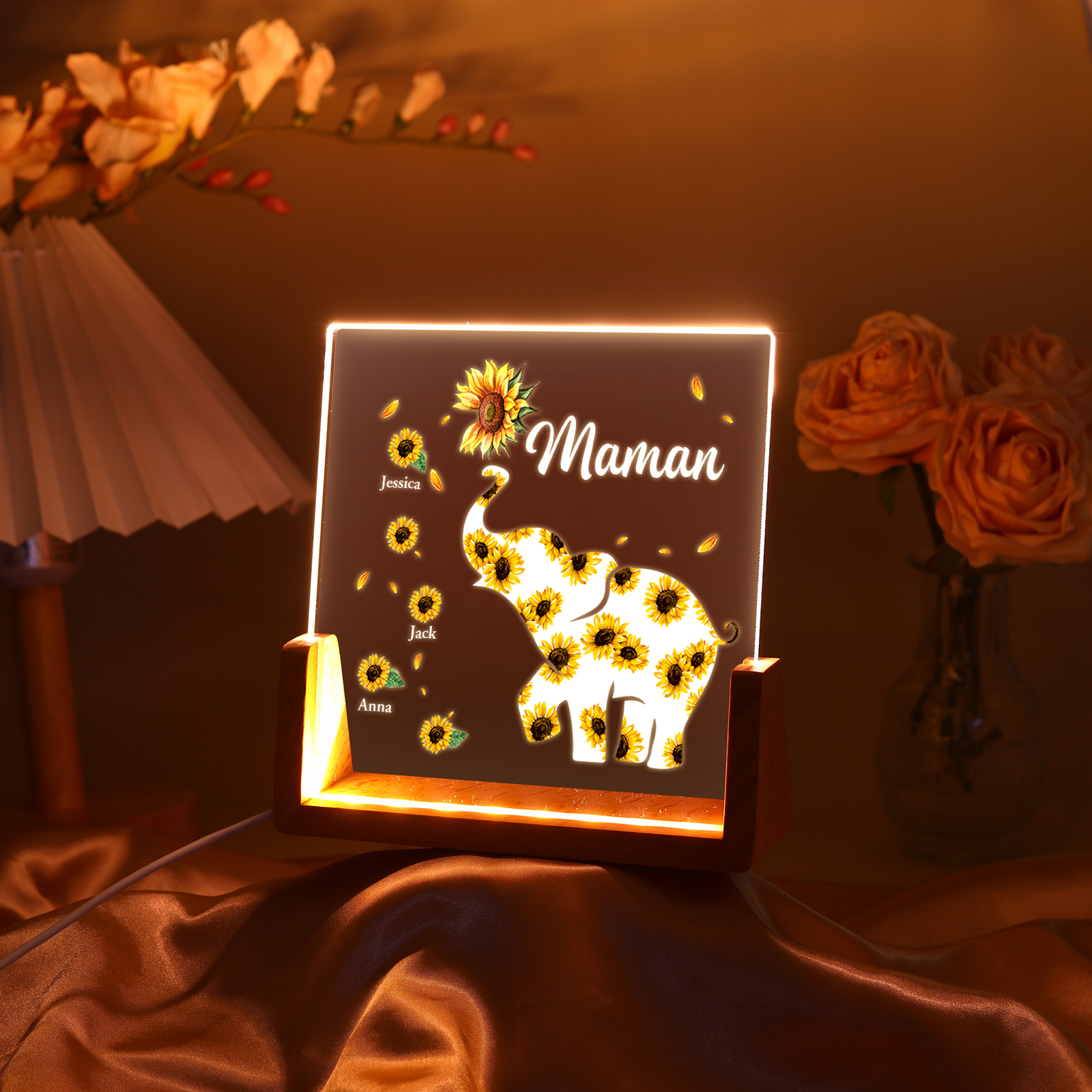À Maman/Mamie - Lampe de chevet LED Éléphants 3 Prénoms Personnalisés avec Texte