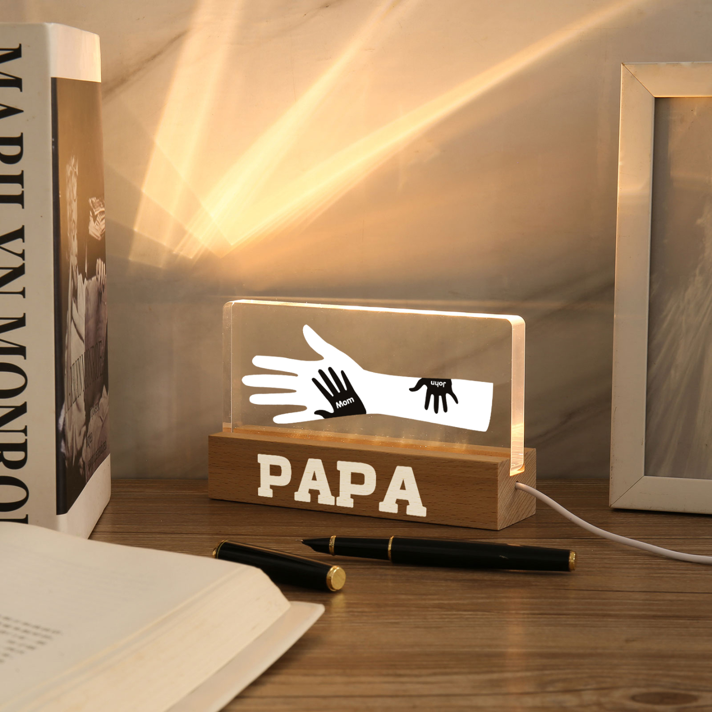 À Papa/Maman- Lampe de chevet LED Mains 2 Prénoms Personnalisés avec Texte pour Famille