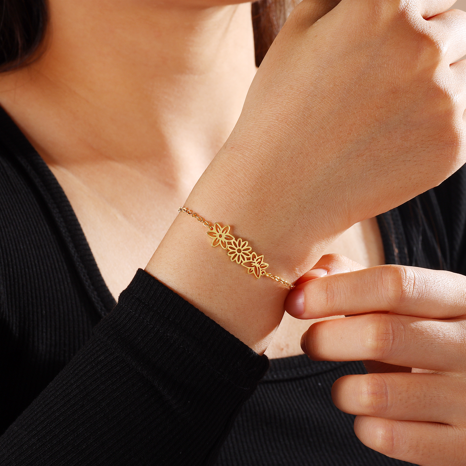 Bracelet 2 Fleurs de Naissance Personnalisées pour Femme