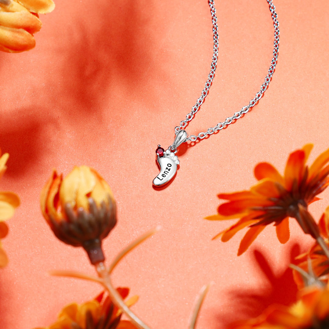 Collier 1 Prénom Personnalisé pied bebe avec pierre de naissance