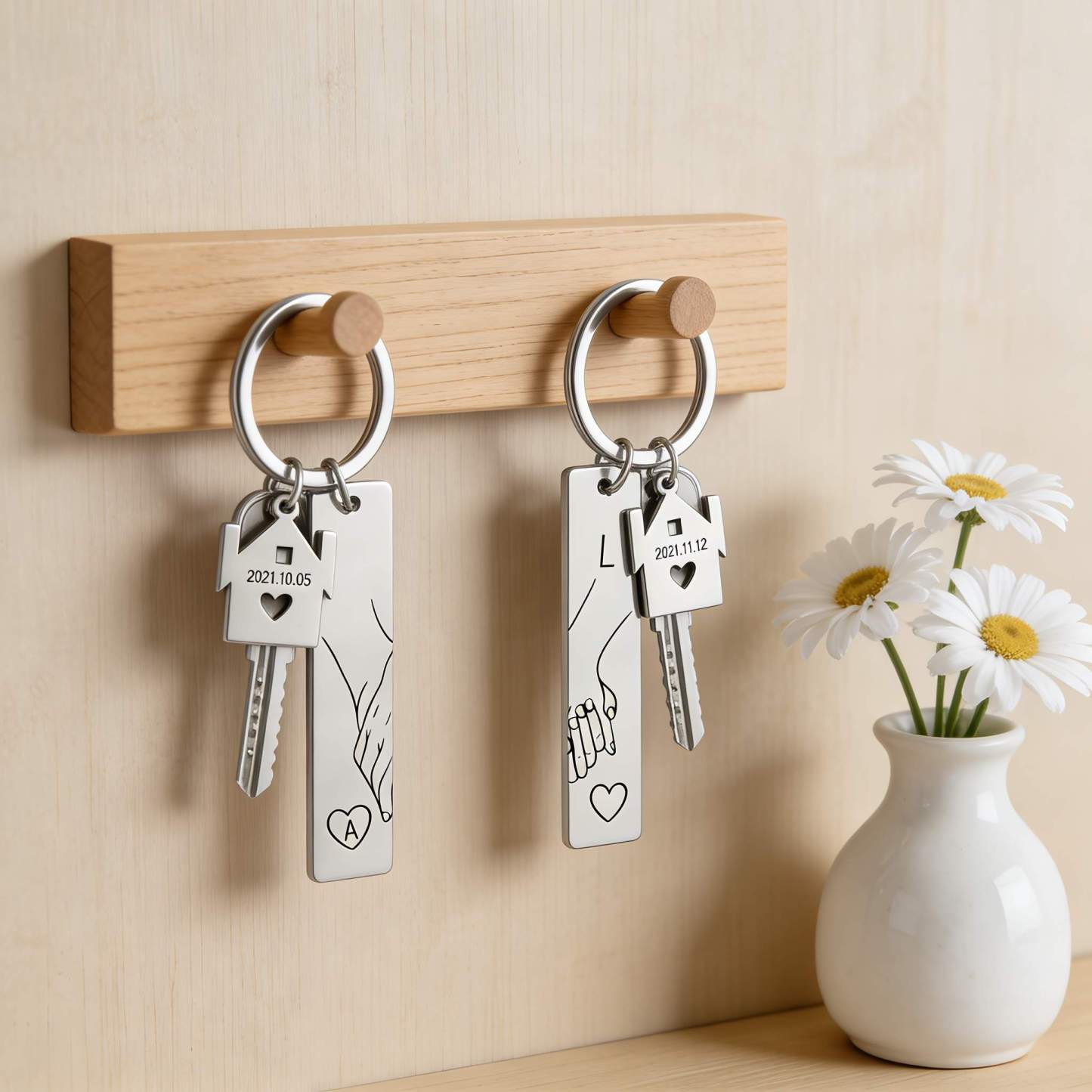 Porte-Clés la main dans la main 2 lettres Personnalisé avec 2 Dates