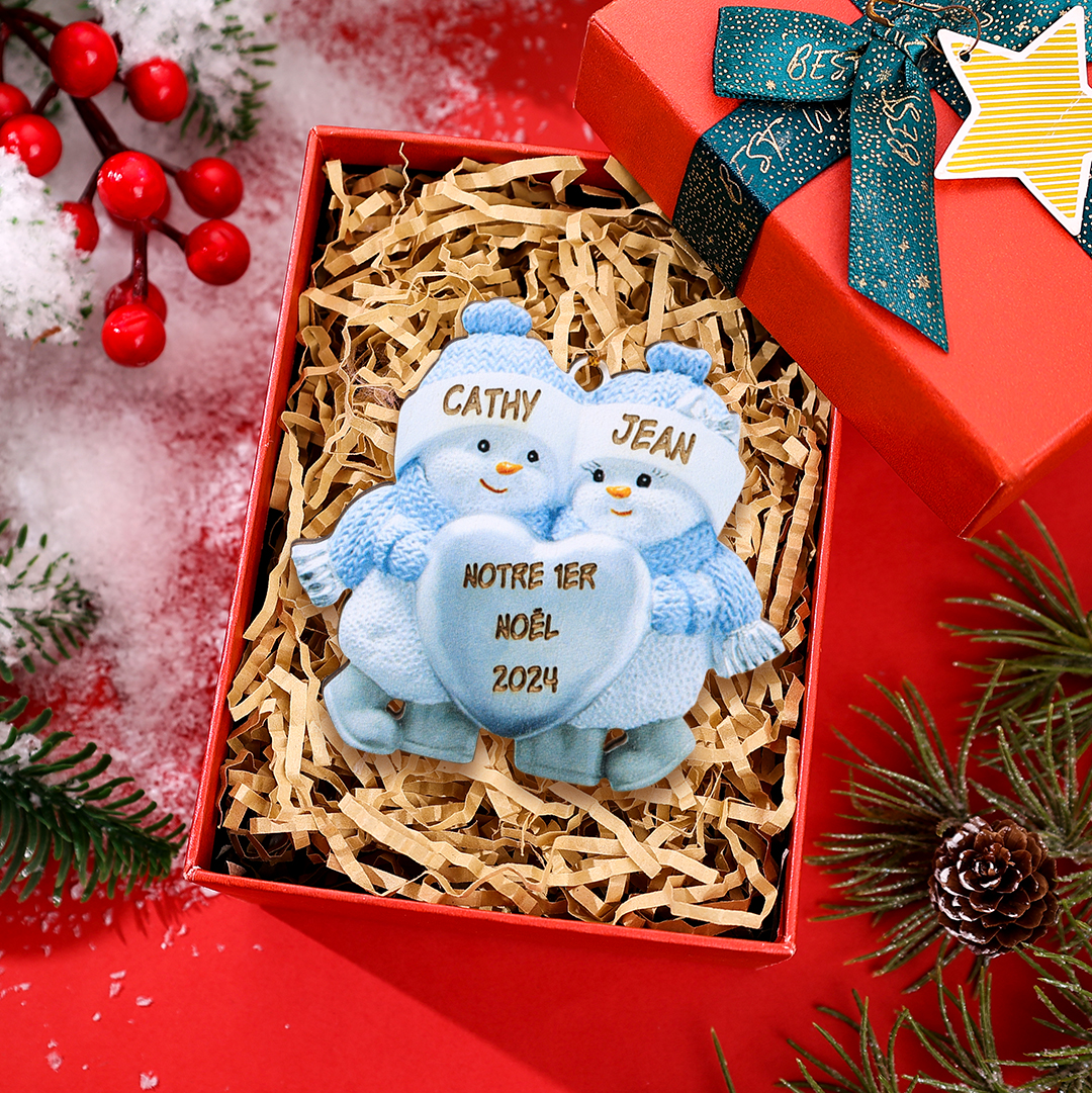 Décoration Sapin Noël Bonhomme de Neige 2 Prénoms Personnalisés avec Texte Ornement Sapin en Bois Cadeau pour Couple Saint valentin | Jessemade