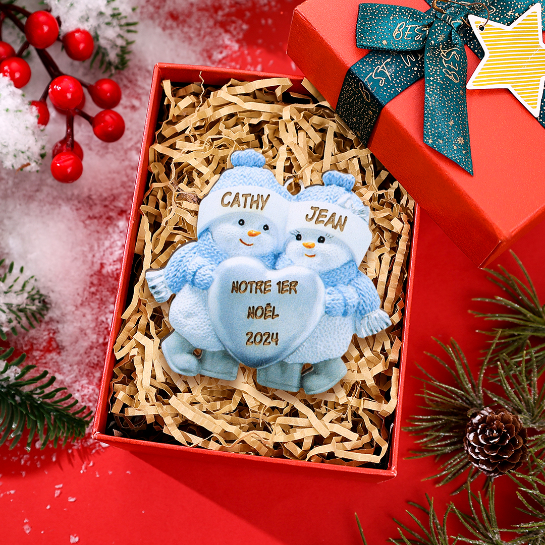 Décoration Sapin Noël Bonhomme de Neige 2 Prénoms Personnalisés avec Texte Ornement Sapin en Bois Cadeau pour Couple Saint valentin | Jessemade