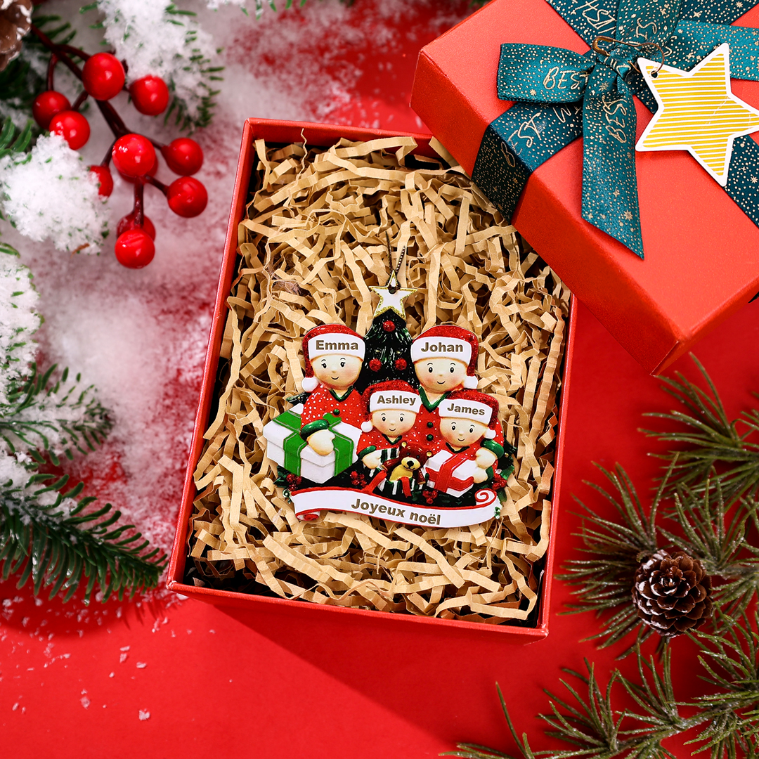 Ornements de Noël Poupée 4 Prénoms Personnalisés et texte