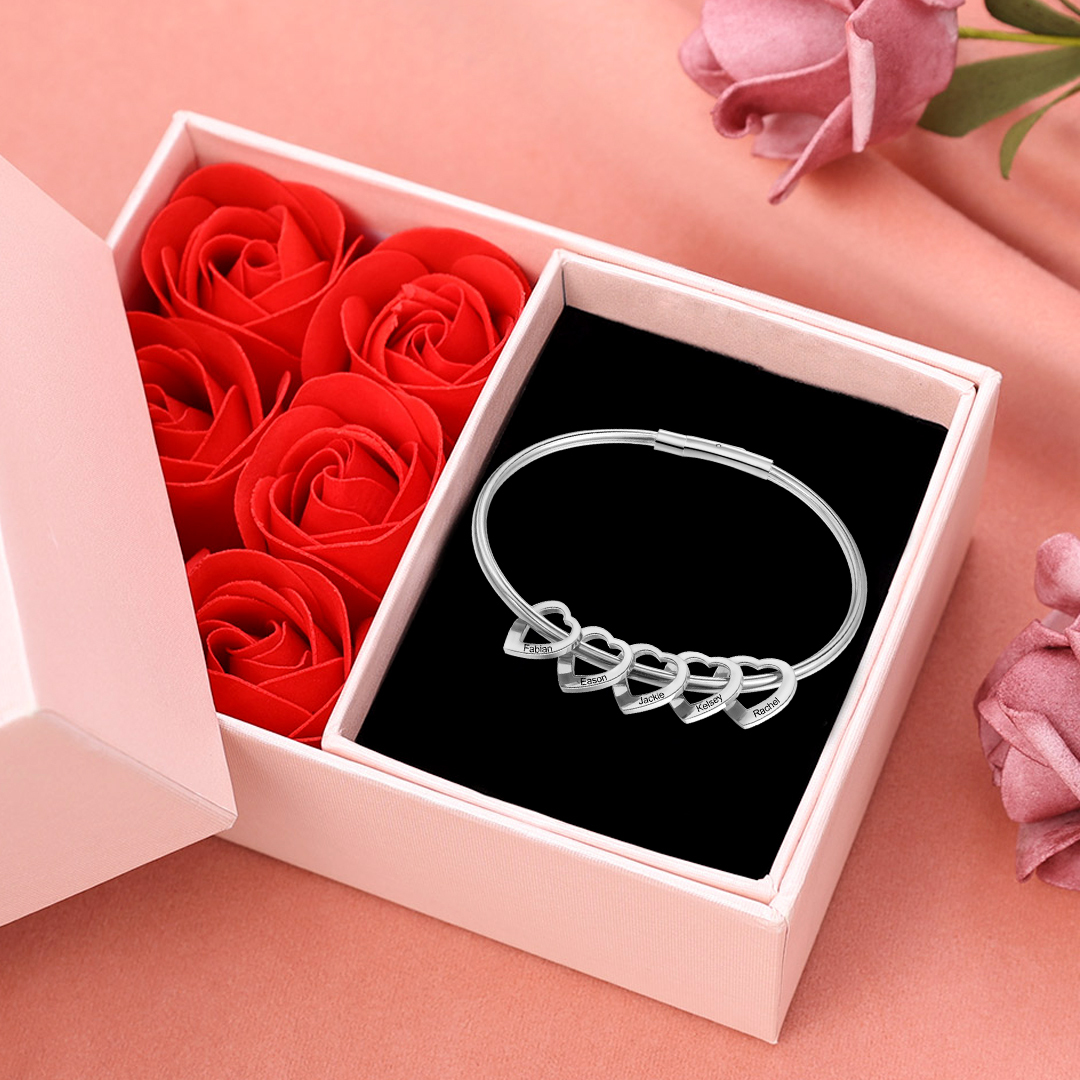 Bracelet 5 Prénoms Personnalisés Avec Pendentifs Coeur Bracelet Coeur Avec Coffre|Jessemade