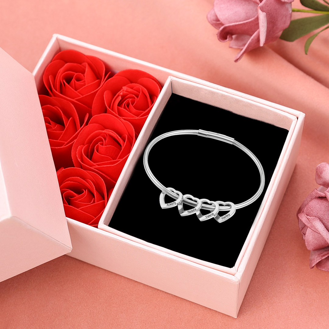 Bracelet 4 Prénoms Personnalisés Avec 4 Pendentifs Coeur Bracelet Coeur Avec Coffret|Jessemade