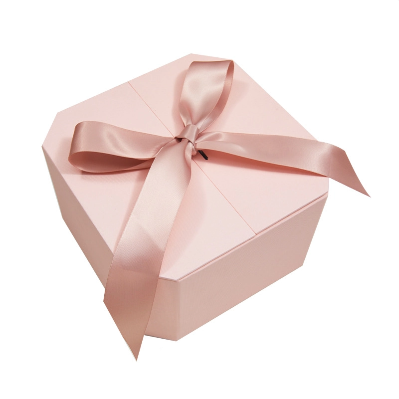 Boîte cadeau avec fleurs et ruban rose – Coffret romantique à offrir | Jessemade