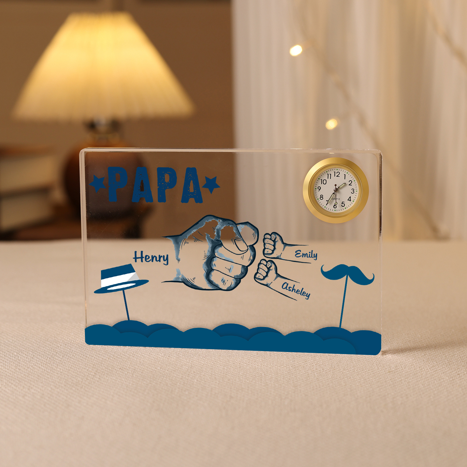 À Papa/Papi - Plaque Acrylique Poings Rectangle avec Horloge 3 Prénoms et 1 Texte Personnalisés