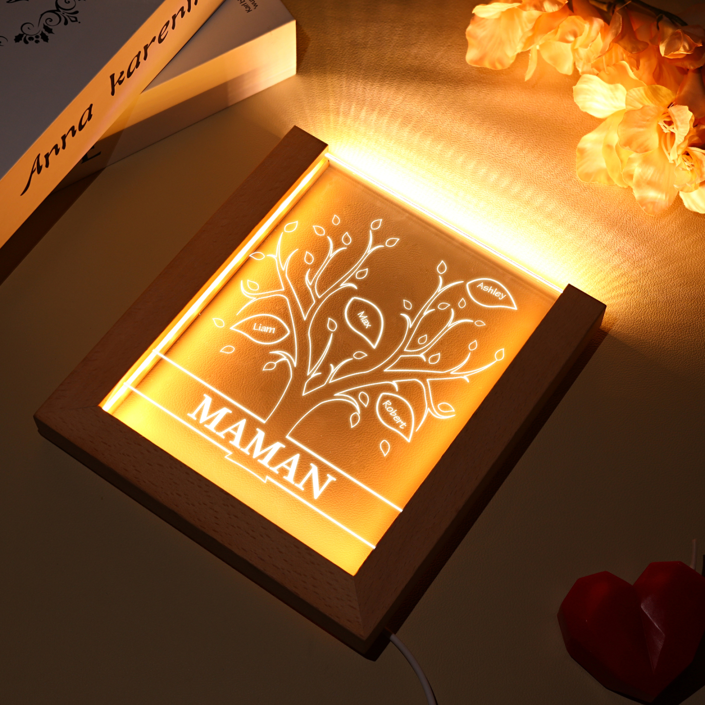 À Maman/Mamie - Lampe de chevet LED Arbre 4 Prénoms Personnalisés avec 1 Texte