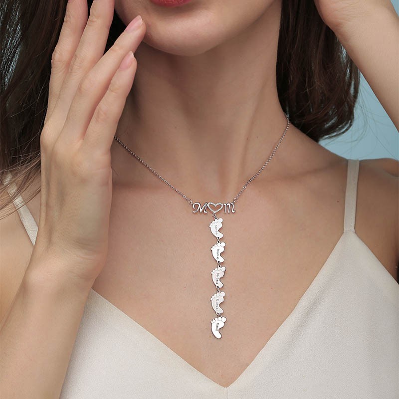 Collier Pied Bébé 5 Prénoms Personnalisés pour Maman
