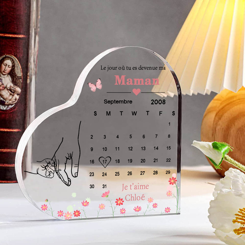 À ma Maman - Plaque Acrylique en Forme de Cœur 1 Prénom et Date Personnalisés