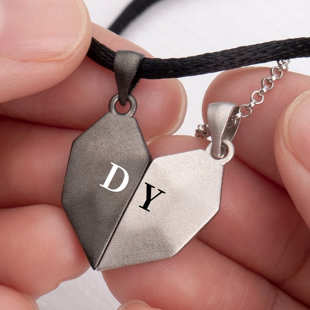 À Ma Petite Amie -Collier breloque Coeur 2 Lettres personnalisés Avec aimant pour Couple