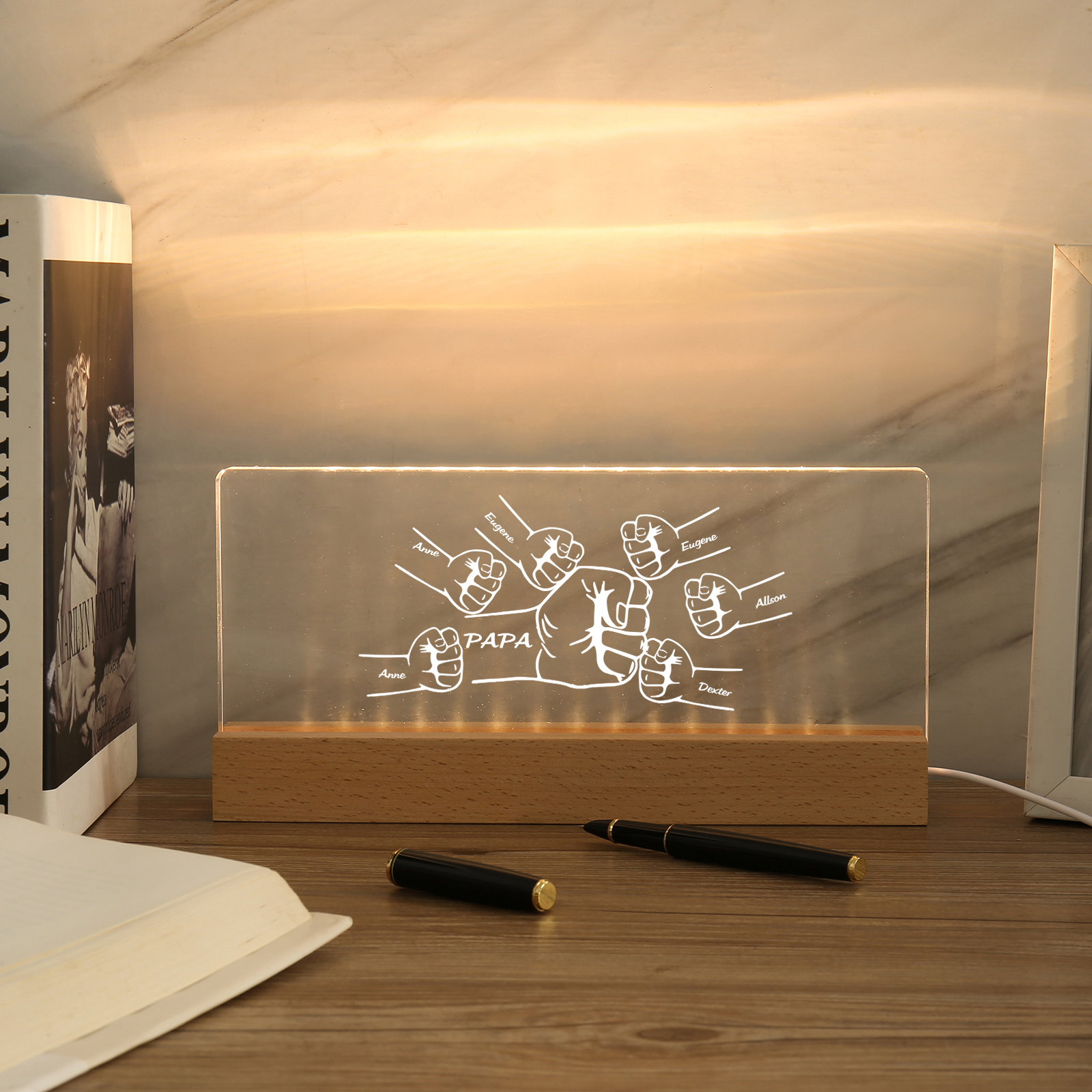 À mon Papa/Papi- Lampe de chevet LED Poings 7 Prénoms Personnalisés