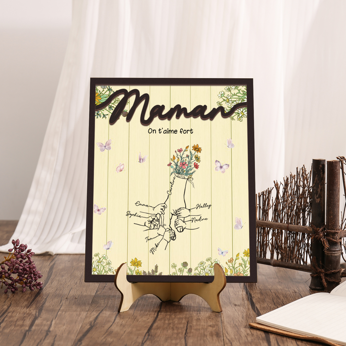 À Maman - Décoration en bois la Main dans la Main 7 Prénoms Personnalisés Ornement Famille