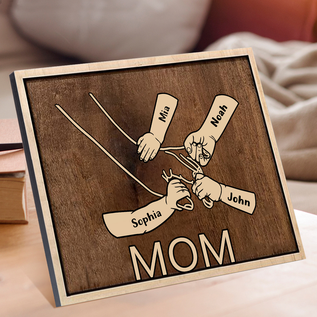 À Papi/Mamie - Cadre en Bois la Main dans la Main 4 Prénoms Personnalisés avec Texte Cadeau pour Famille
