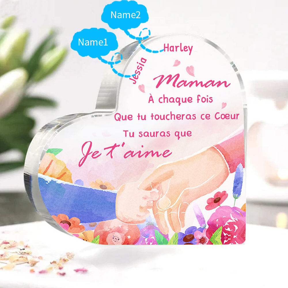 À ma Maman - Plaque Acrylique en Forme de Cœur 2 Prénoms Personnalisés la Mian dans la Main