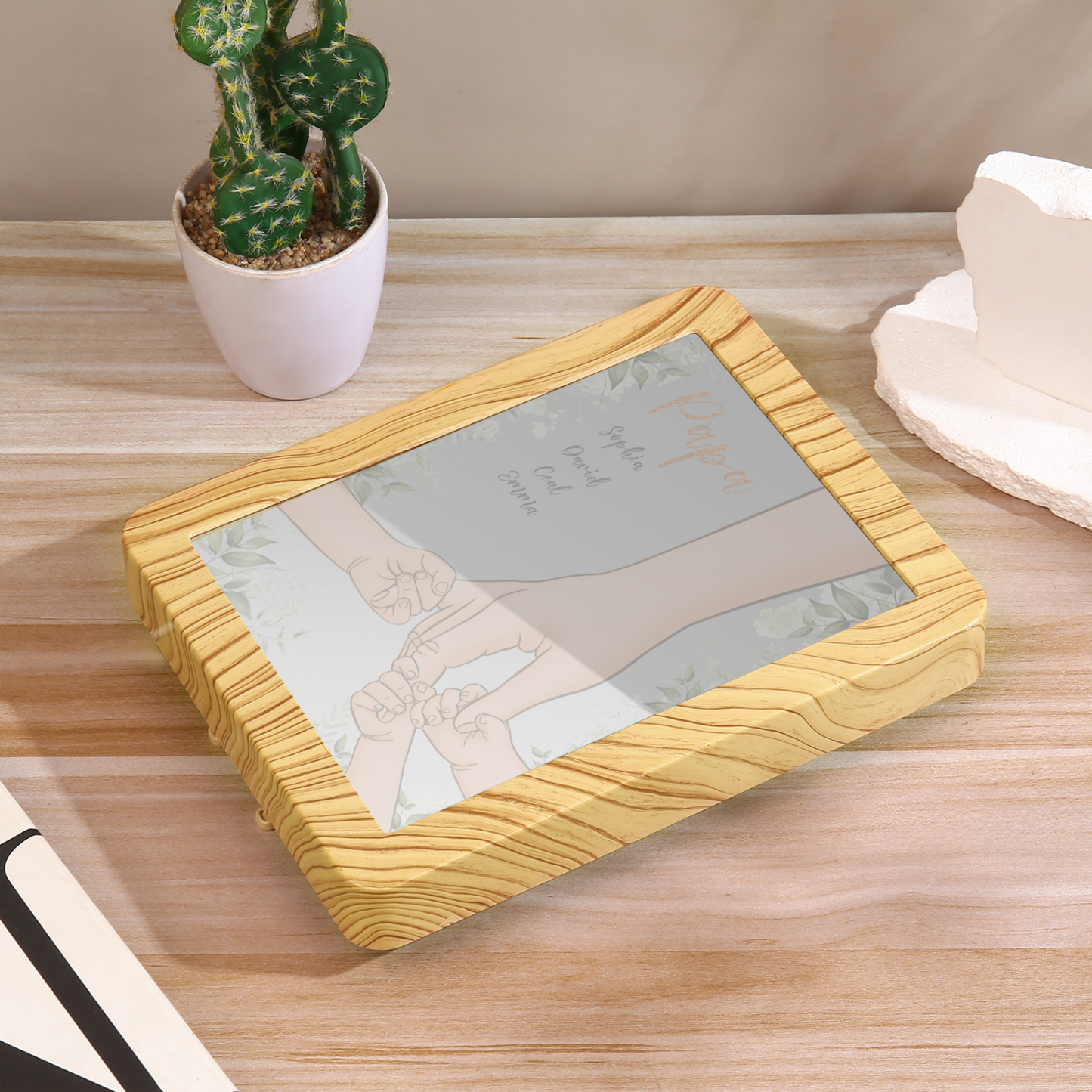 Lampe LED/Cadre Photo/Miroir multifonctionnel la main dans la main 4 Prénoms et 1 Tetxe Personnalisés Cadeau Créatif pour Famille