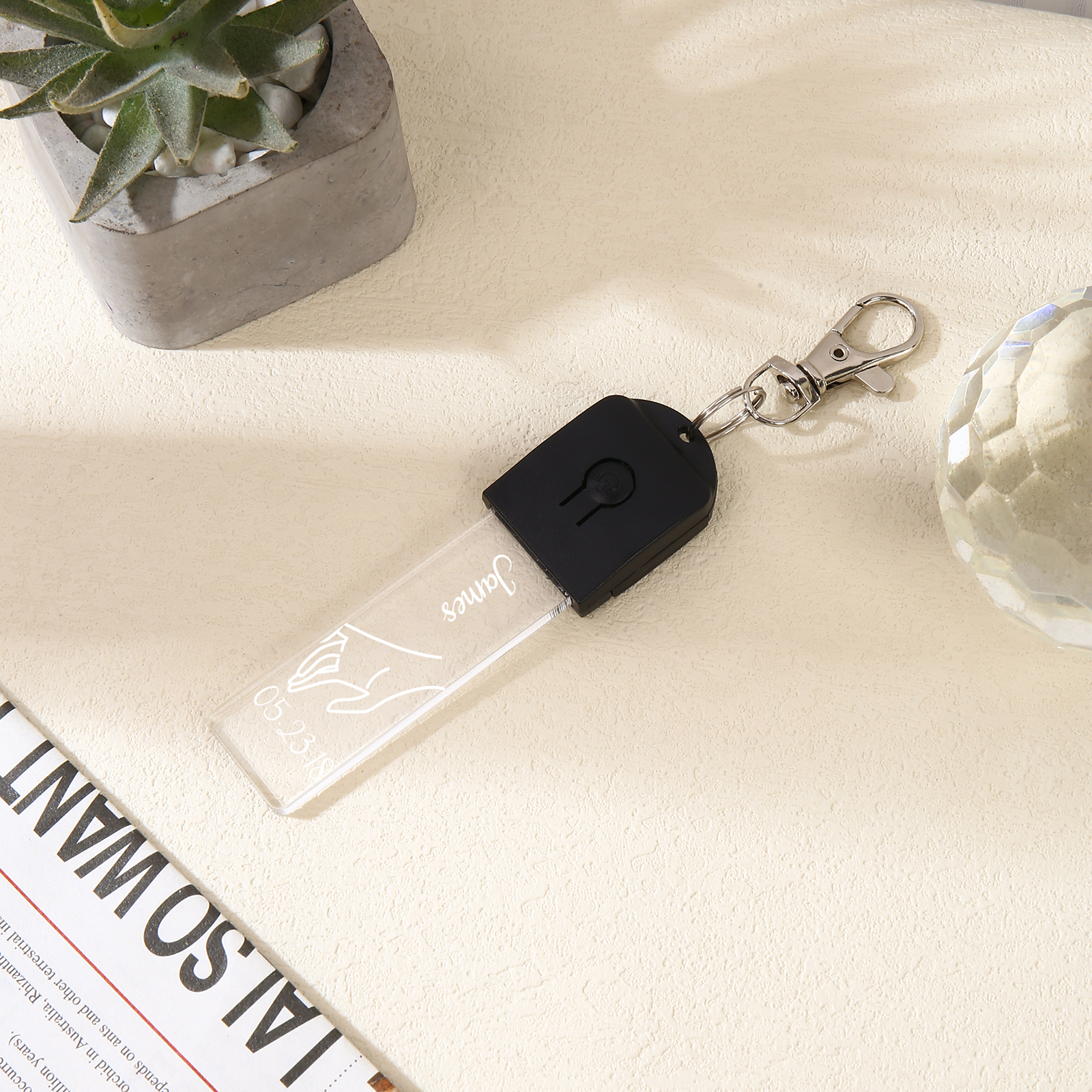 2PCS Porte-Clés 2 Prénoms Personnalisés avec Date pour Couple Porte-Clés lumières colorées