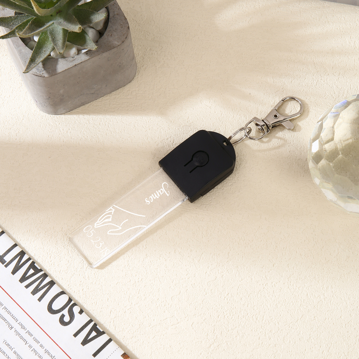 2PCS Porte-Clés 2 Prénoms Personnalisés avec Date pour Couple Porte-Clés lumières colorées