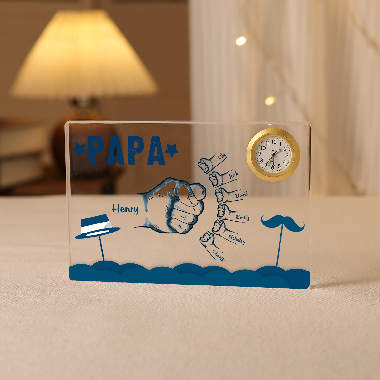 À Papa/Papi - Plaque Acrylique Poings Rectangle avec Horloge 7 Prénoms et 1 Texte Personnalisés