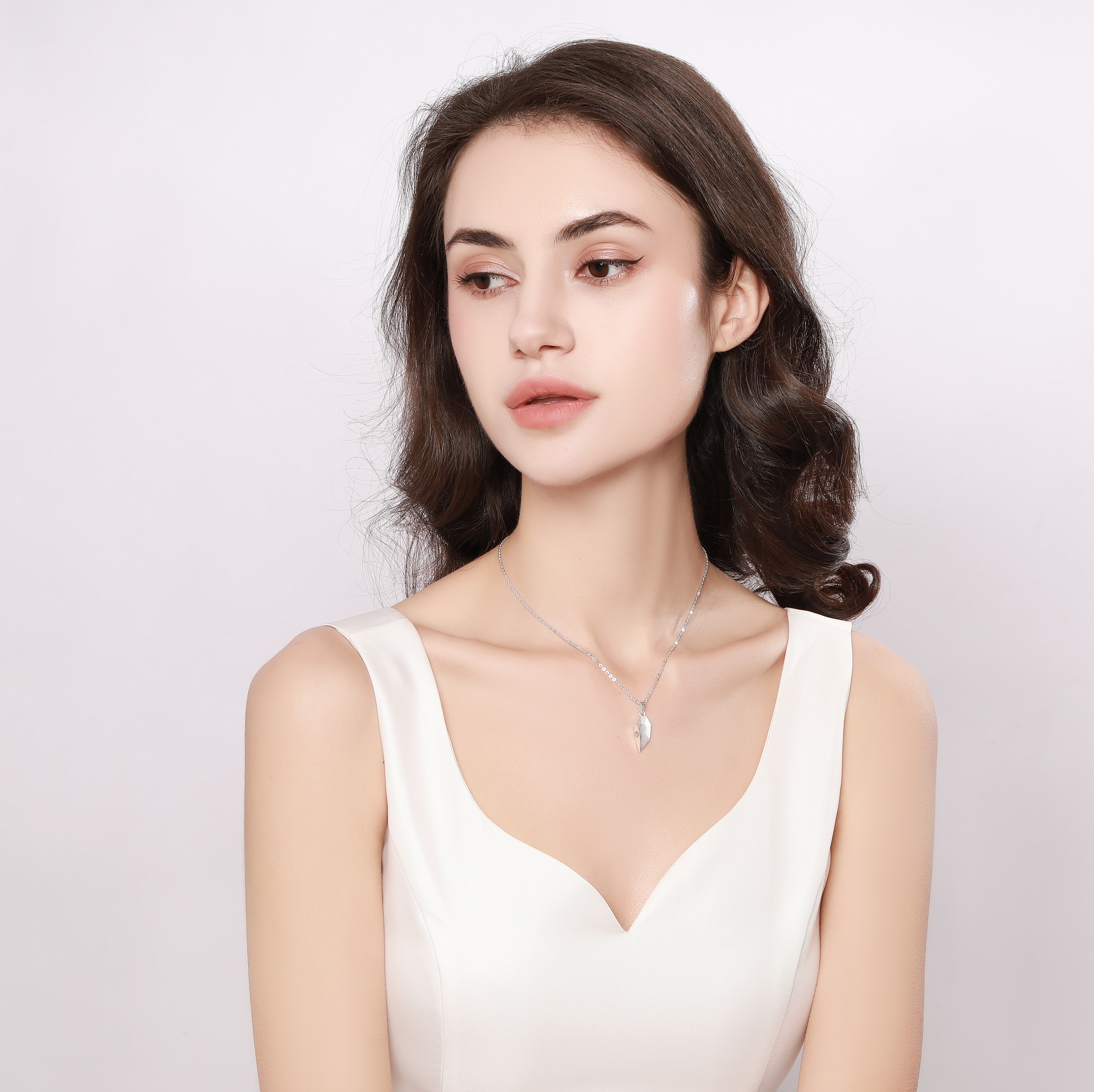 À Ma Petite Amie -Collier breloque Coeur 2 Lettres personnalisés Avec aimant pour Couple