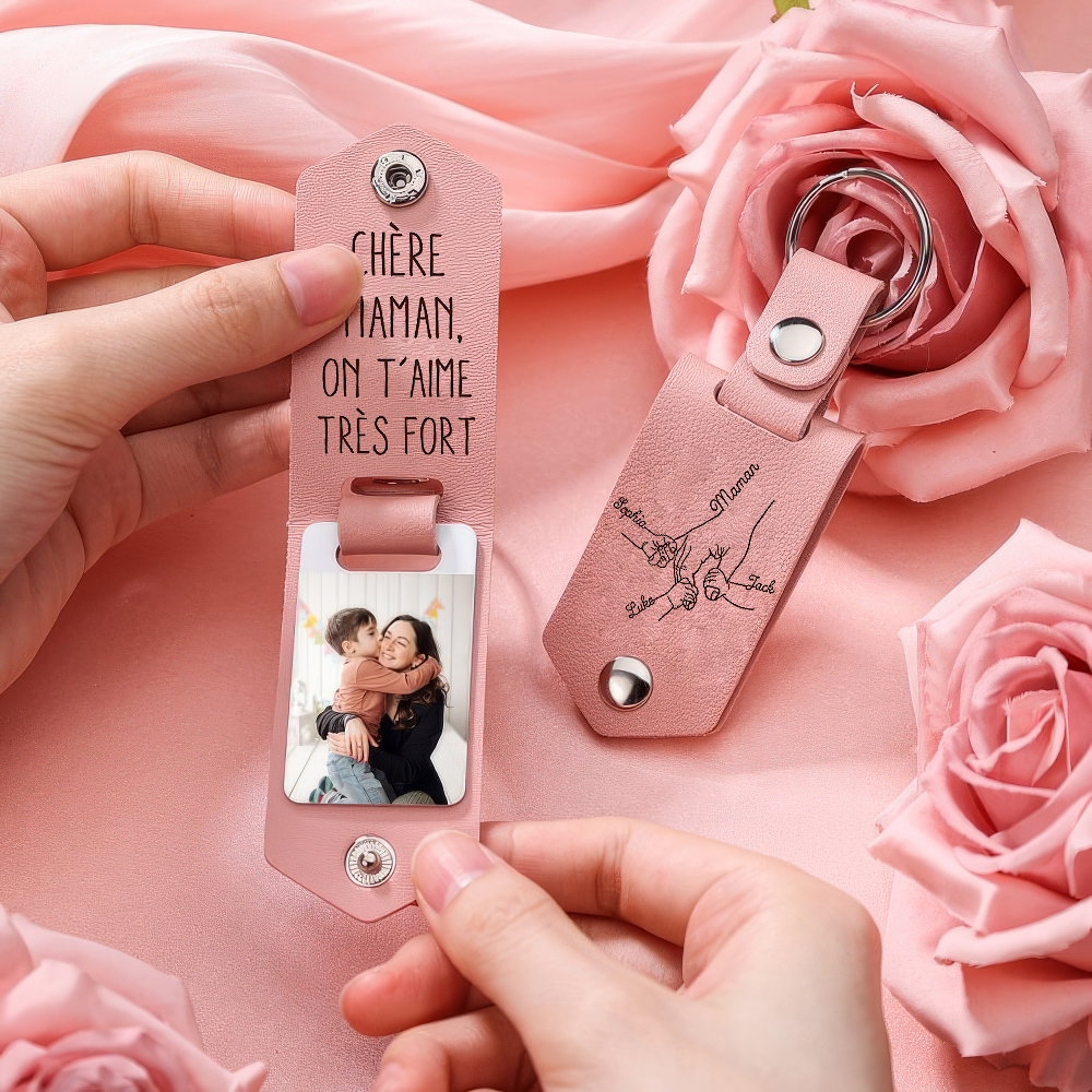 À ma Maman - Porte-Clés Cuir la Main dans la Main 3 Prénoms Personnalisés avec Photo