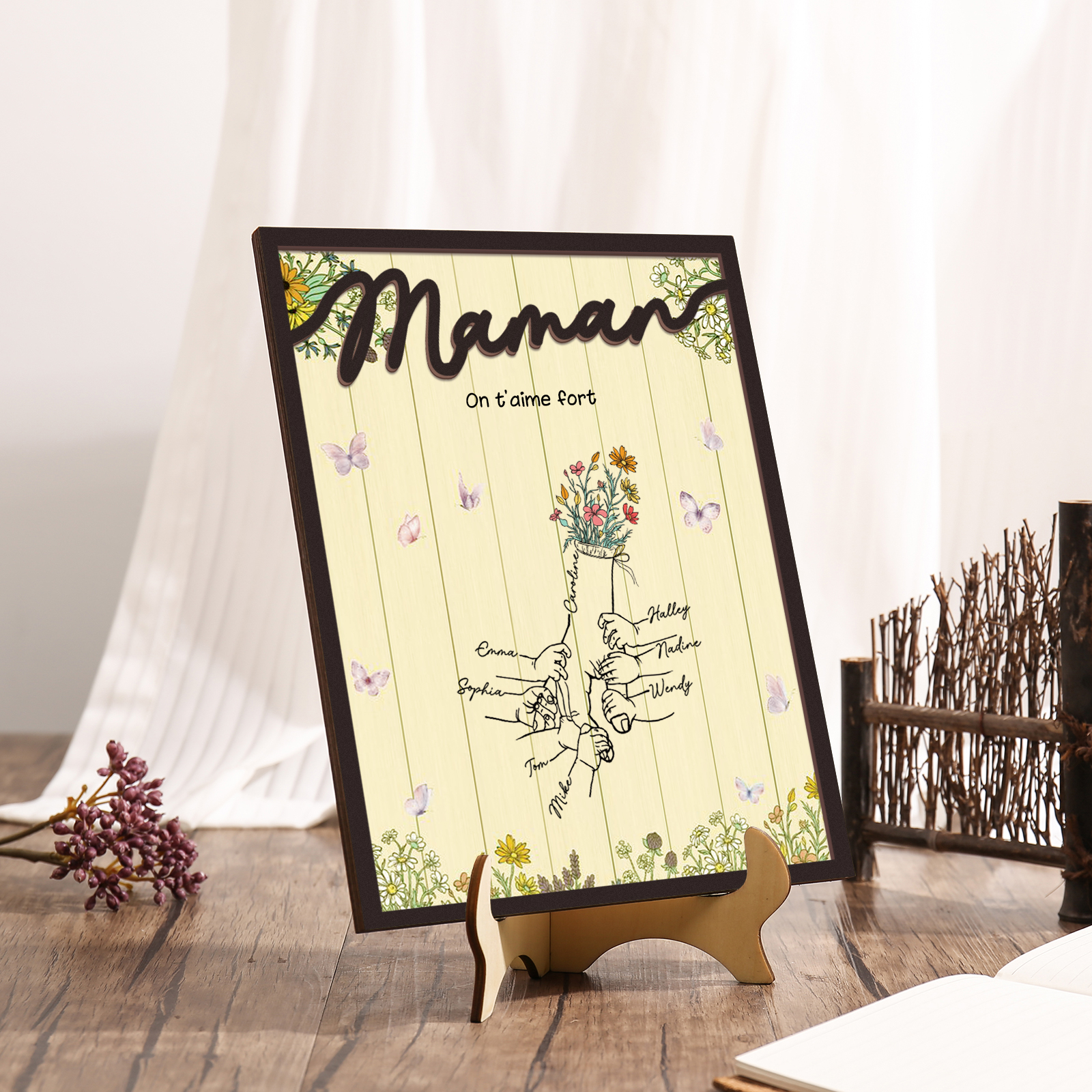 À Maman - Décoration en bois la Main dans la Main 8 Prénoms Personnalisés Ornement Famille