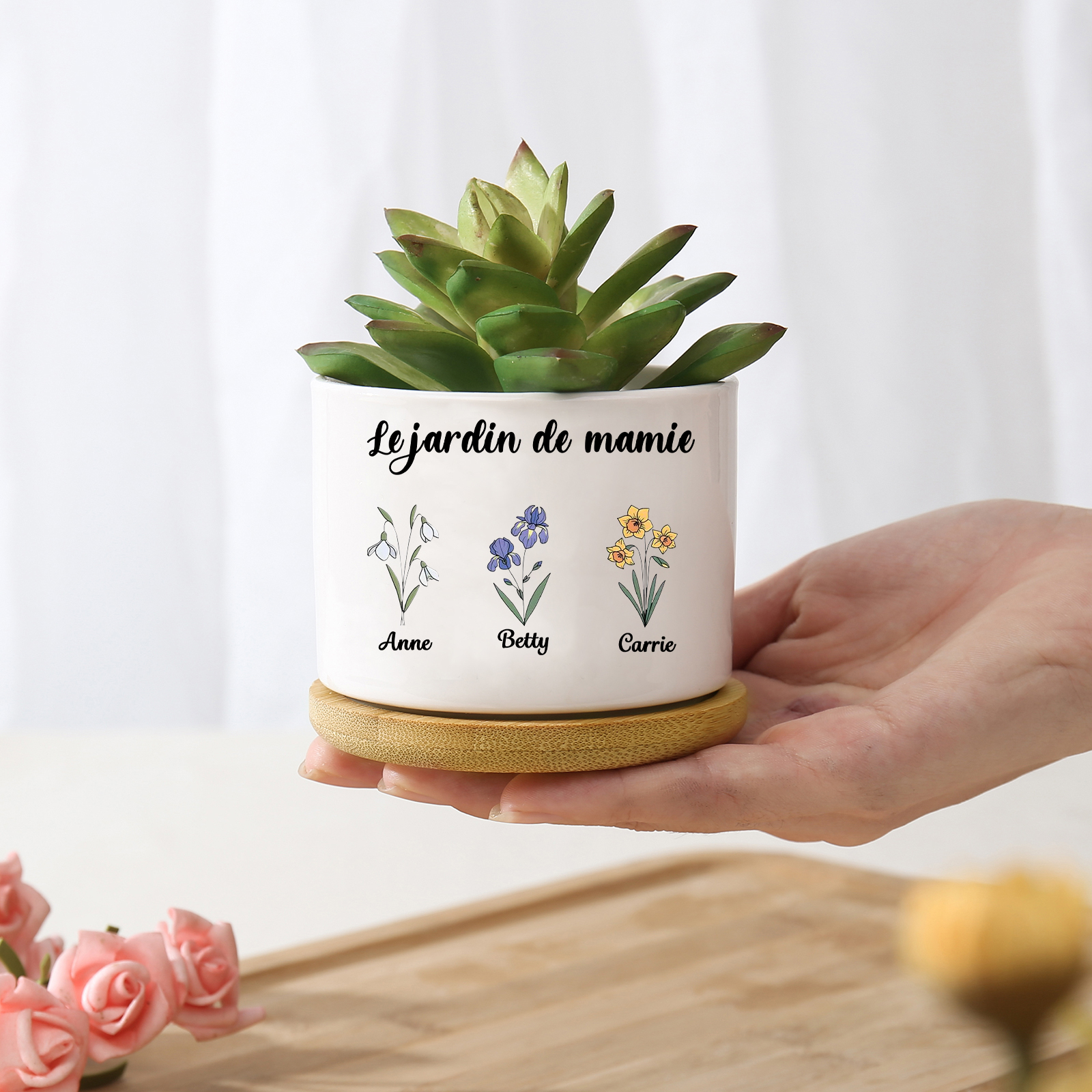 Vase/Pot de Fleurs 3 Prénoms et 1 Texte Personnalisés avec Fleur de Naissance Décoration de la Maison (sans plantes)
