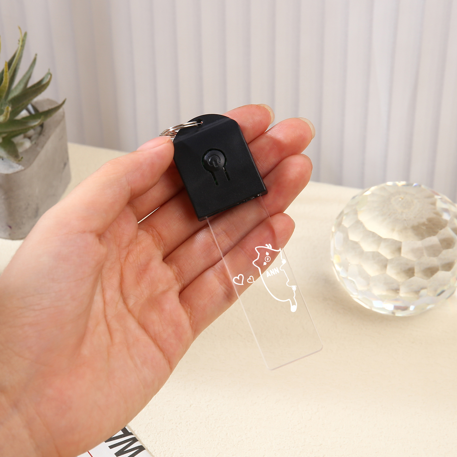 2PCS Porte-Clés 2 Prénoms Personnalisés pour Couple Porte-Clés lumières colorées